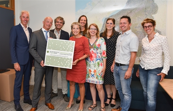 Medewerkers van het project Blauwe omgevingsvisie 2050, dat genomineerd is voor de Aandeslag-Trofee 2019. Foto: Benno Wonink Fotografie.